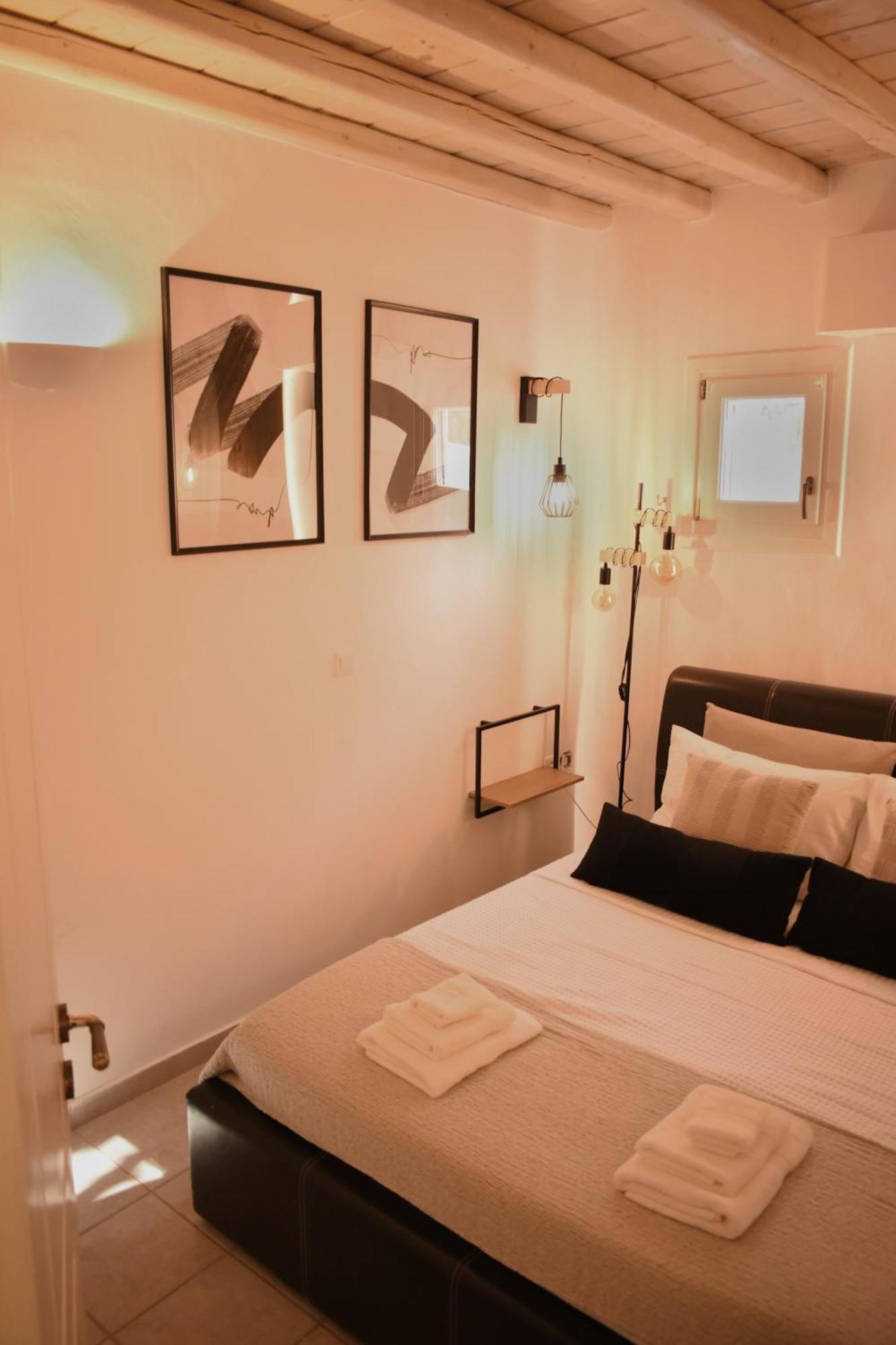 Nisos Home Stay Mykonos Town ภายนอก รูปภาพ