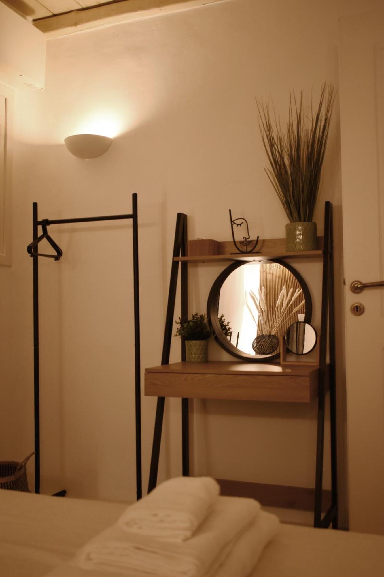 Nisos Home Stay Mykonos Town ภายนอก รูปภาพ