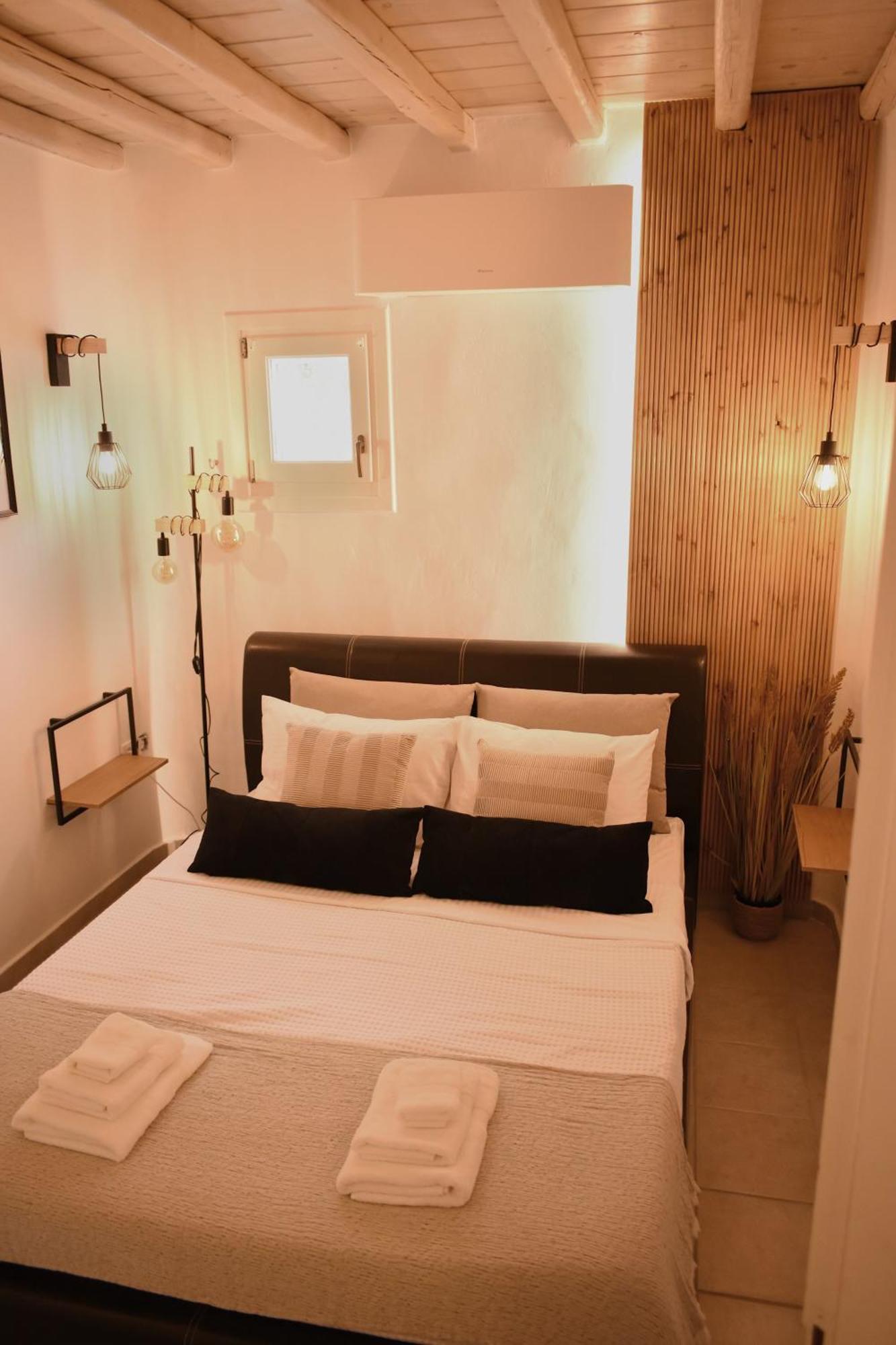 Nisos Home Stay Mykonos Town ภายนอก รูปภาพ