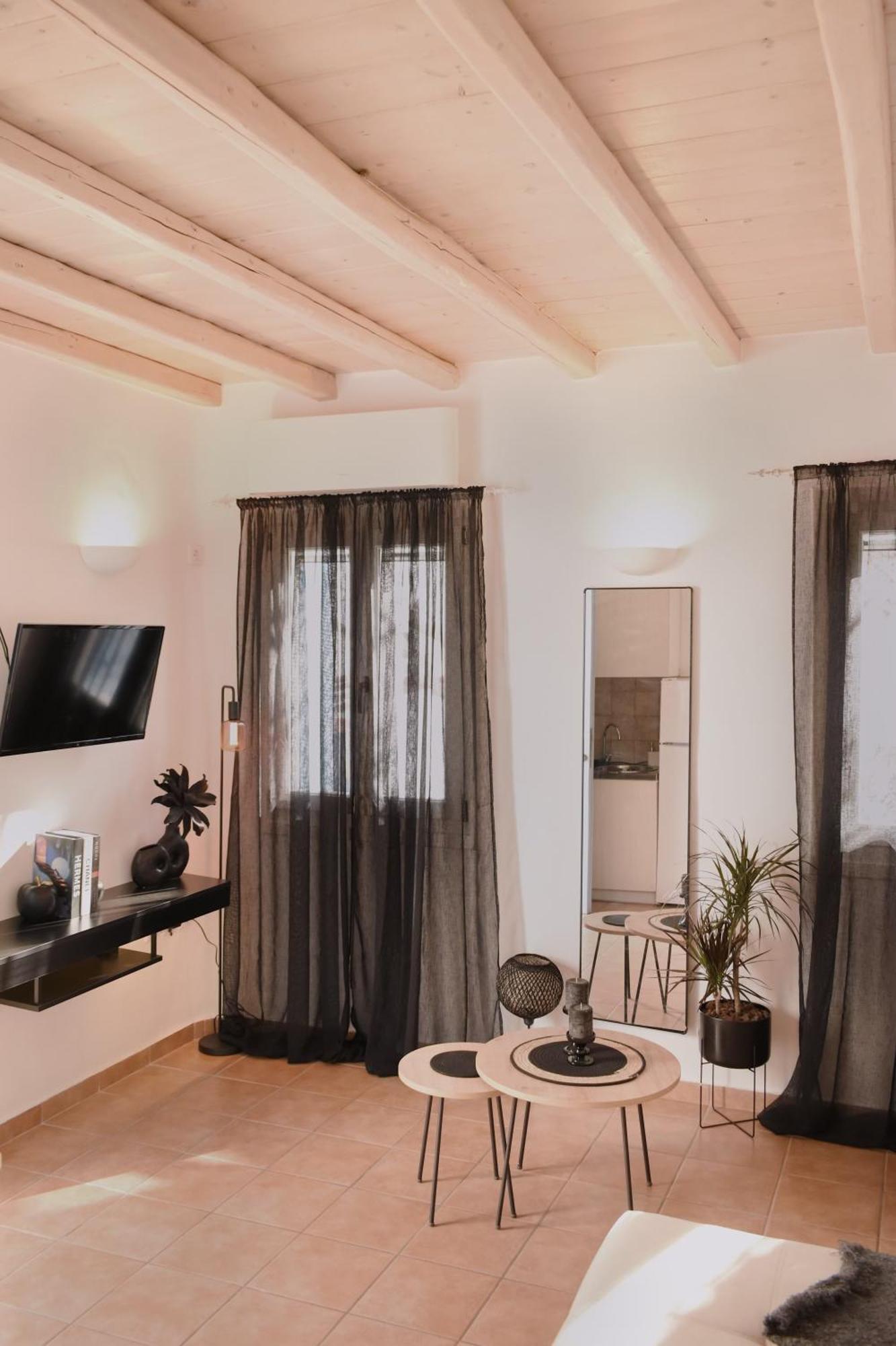 Nisos Home Stay Mykonos Town ภายนอก รูปภาพ